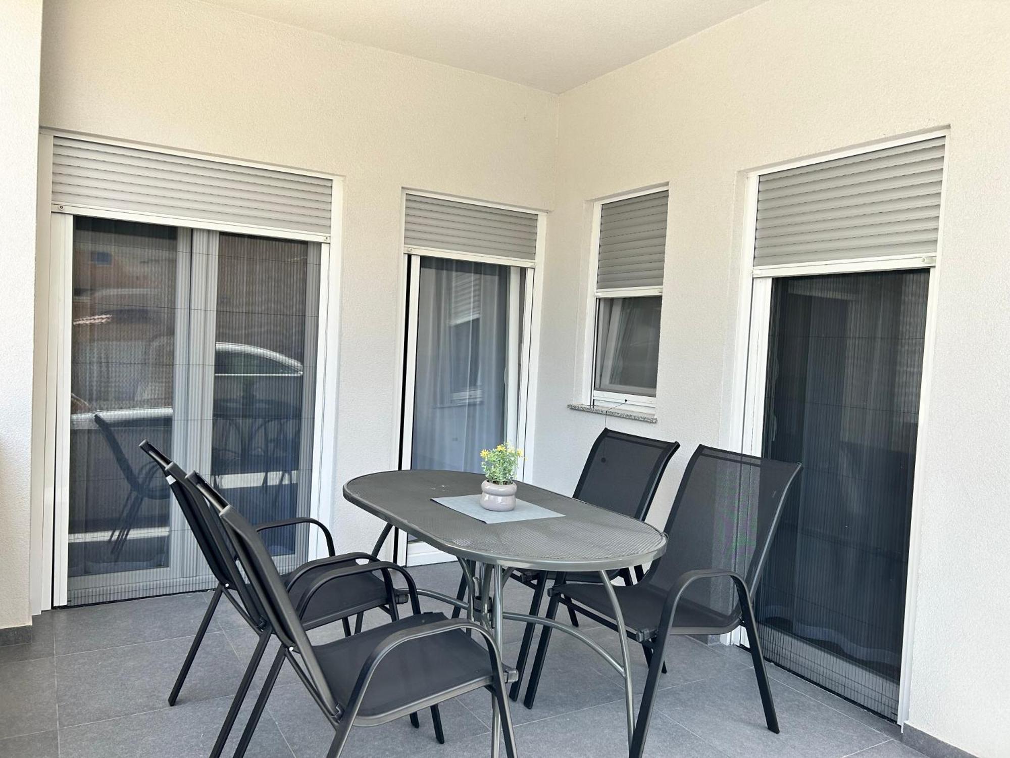 Apartments Dobrenic Vodice Eksteriør bilde